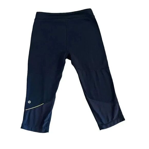 Lululemon Athletica Black Capri Back Mesh Logo Capri Running Pants SZ XS # 1481 - Picture 5 of 11